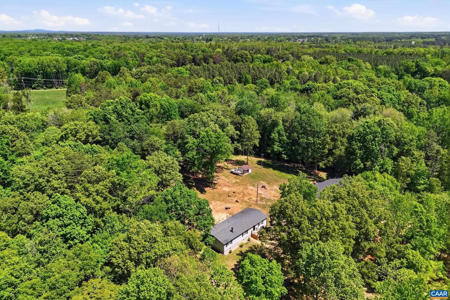 144 Alex Dr photo 35