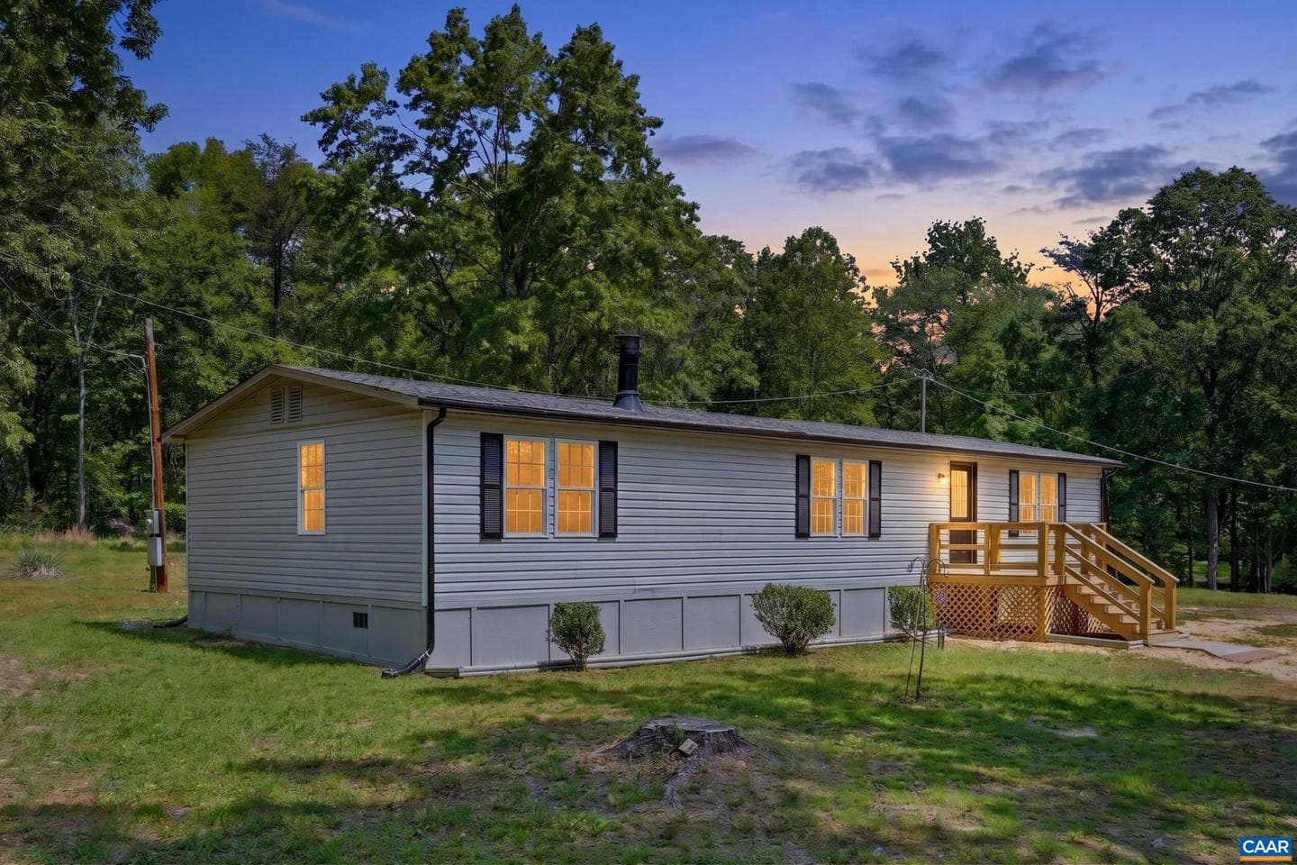 144 Alex Dr photo 38
