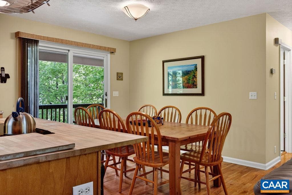 93 Honey Locust Ln photo 20