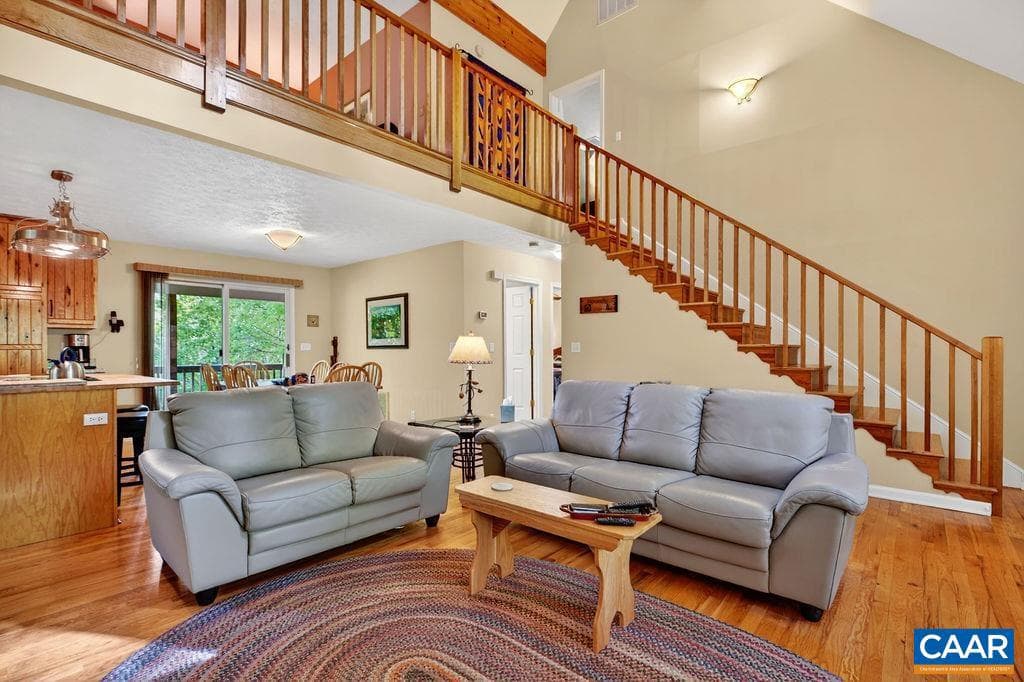 93 Honey Locust Ln photo 8