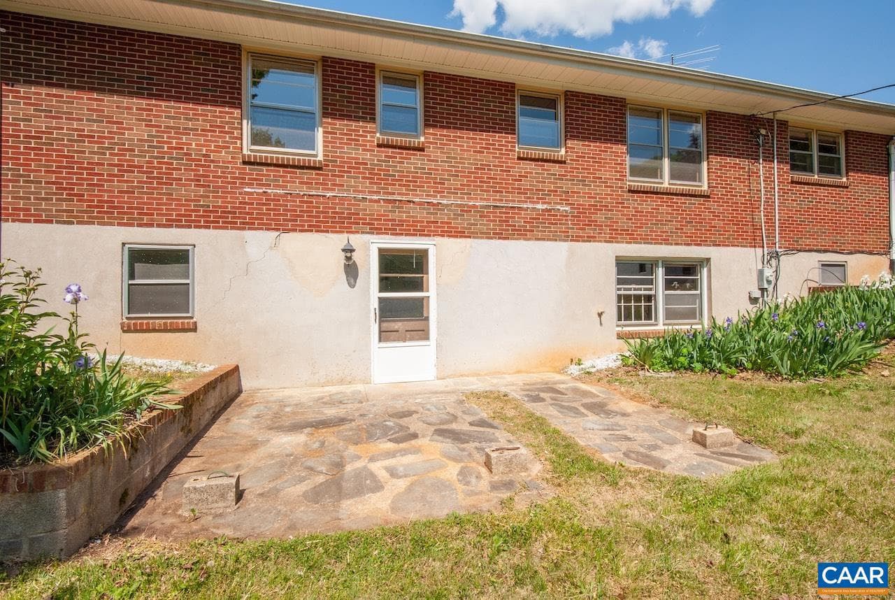 278 Ridge St photo 39