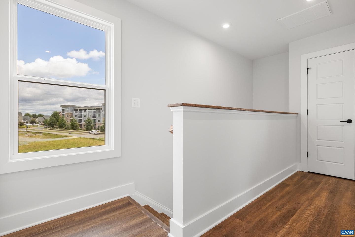 14a Larkin Ave photo 22