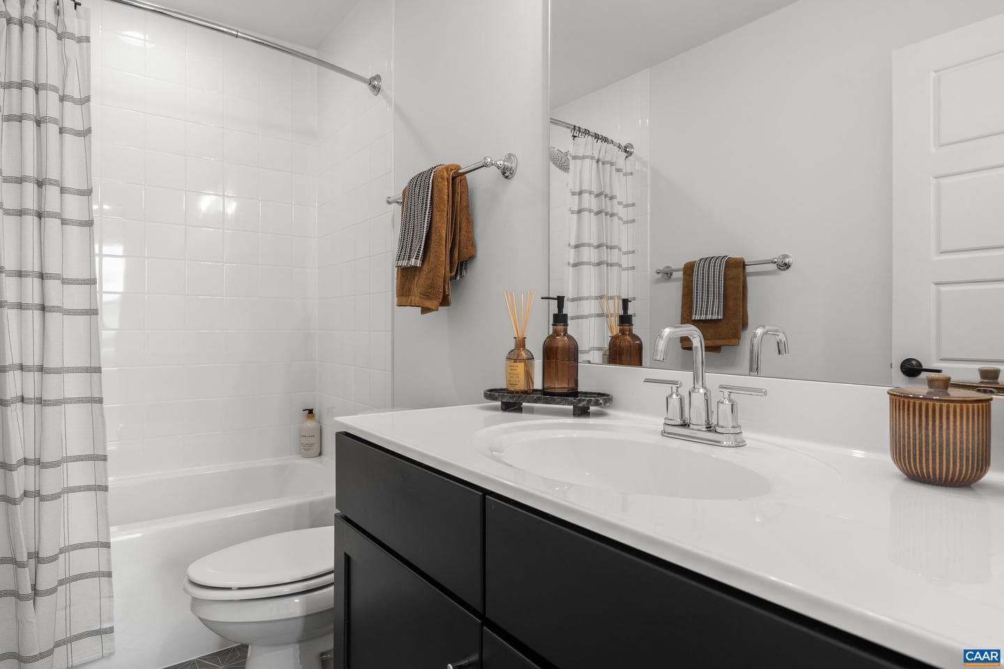 14a Larkin Ave photo 30