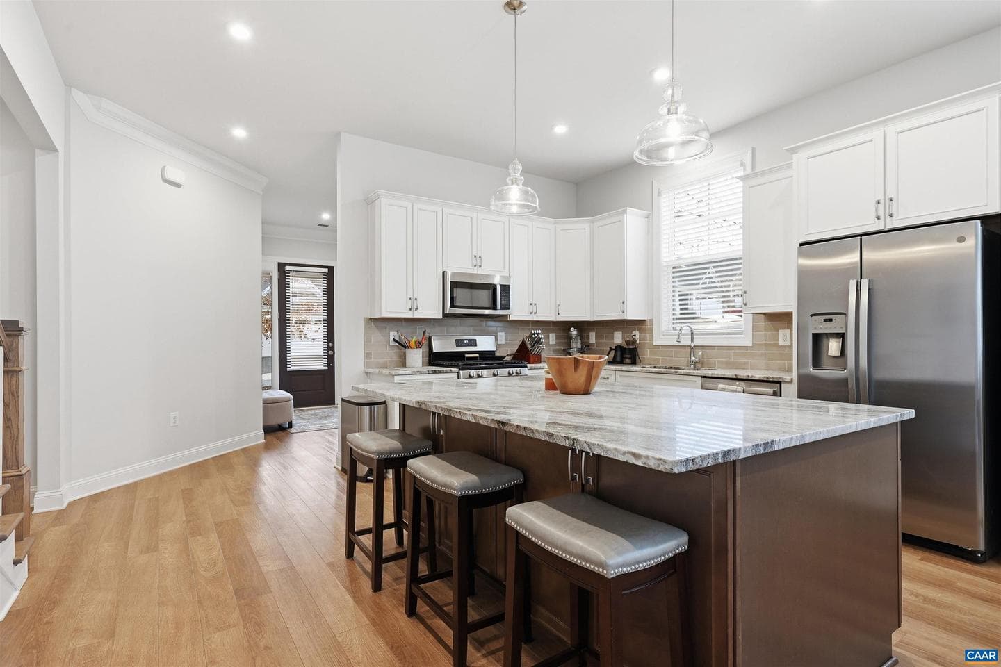 3649 Moffat St photo 13