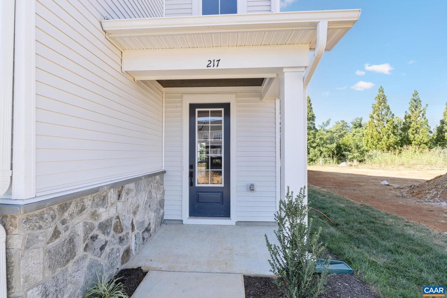 84 Springdale Rd photo 4