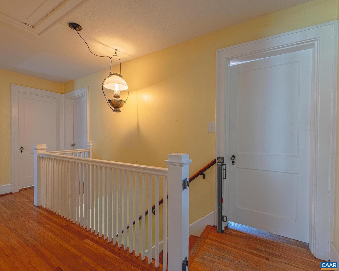 908 Woodrow Ave photo 23