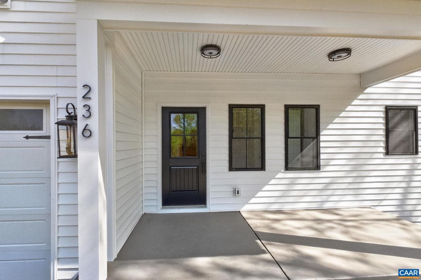257 Palmer Pl photo 3