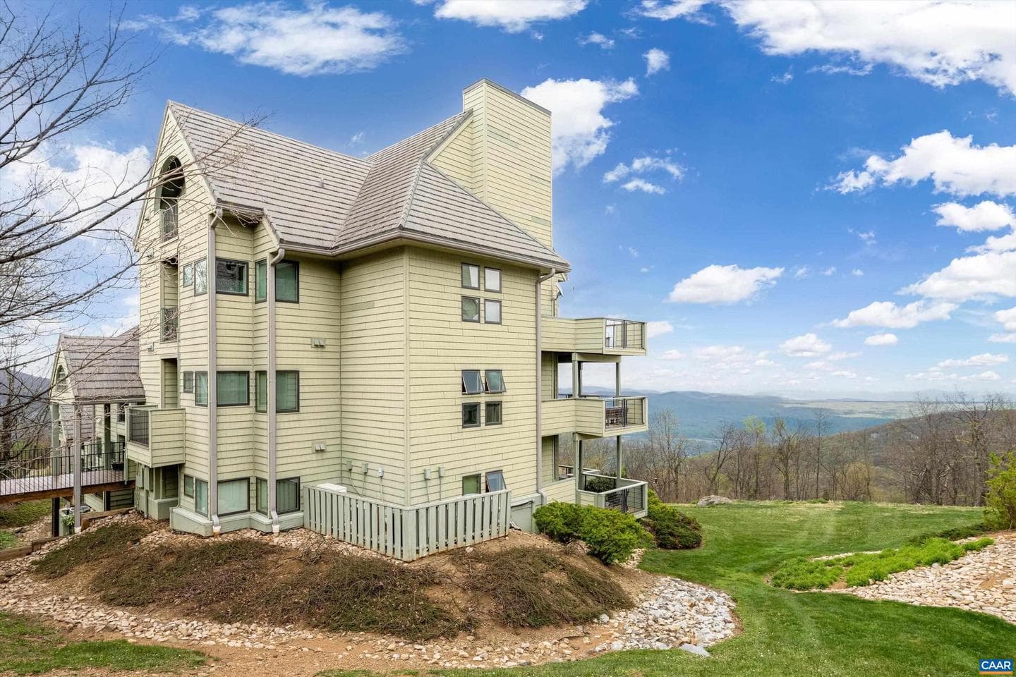 1717 High Ridge Condos photo 3