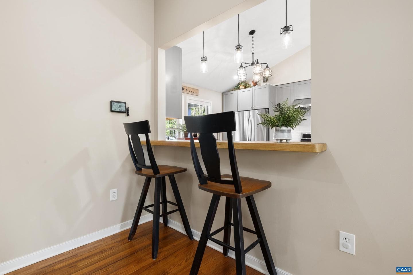 1070 Loving Rd photo 13