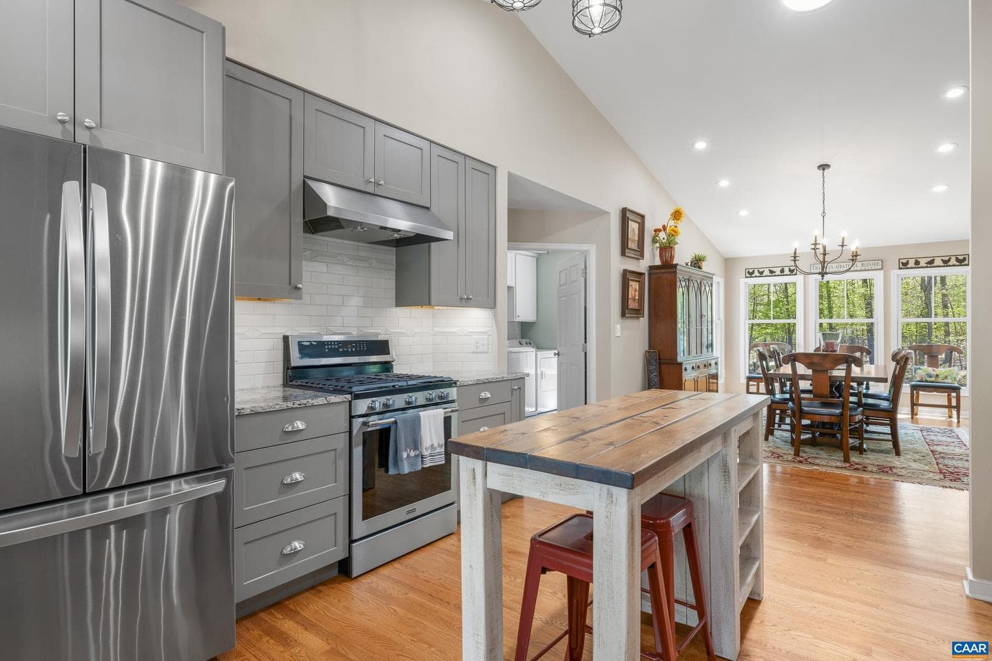 1070 Loving Rd photo 18