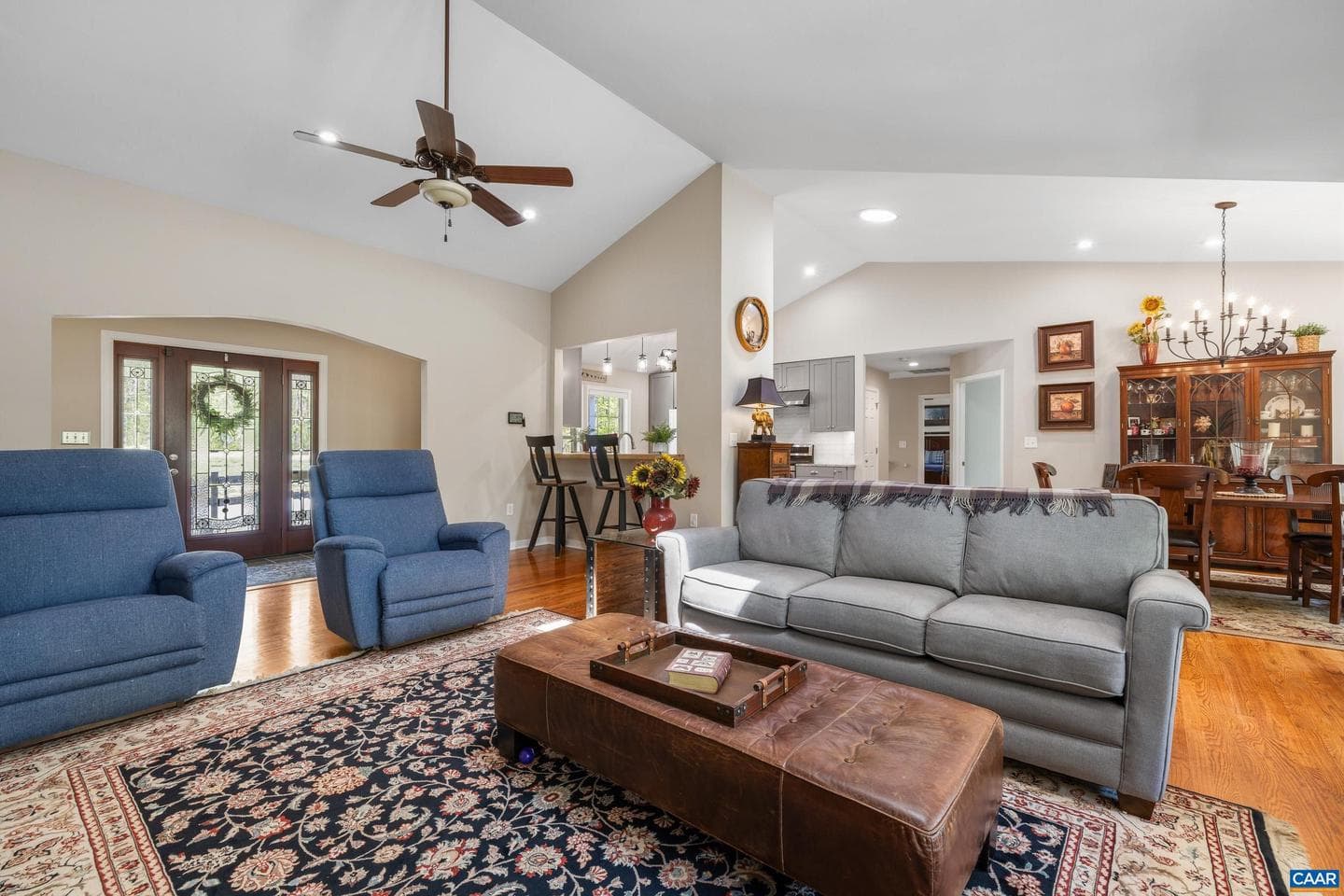 1070 Loving Rd photo 9