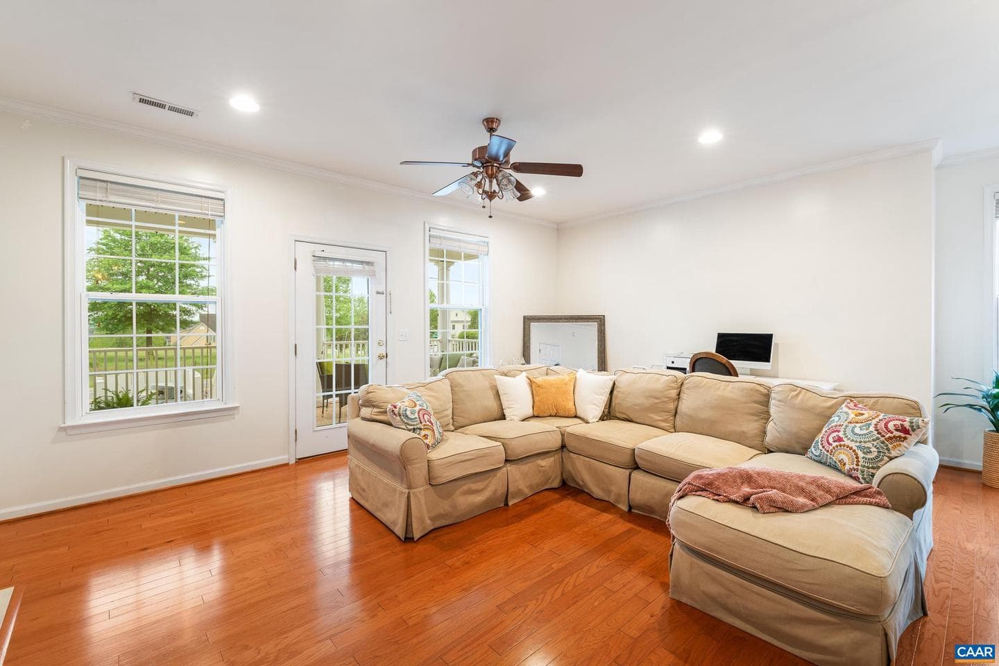 2440 Bargamin Orchard Ln photo 12