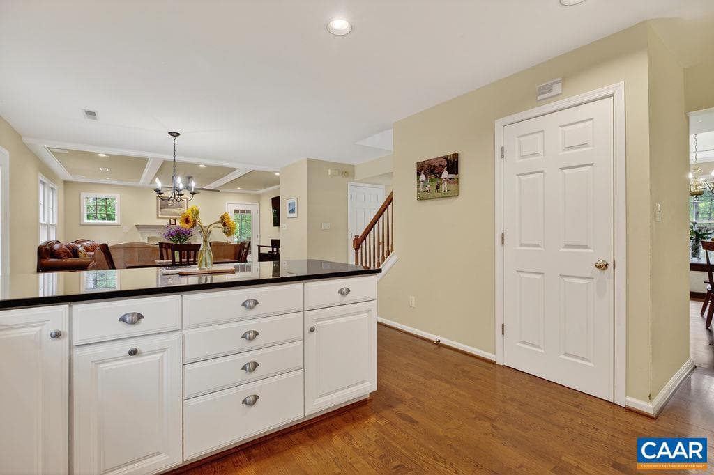 1300 West Leigh Dr photo 19