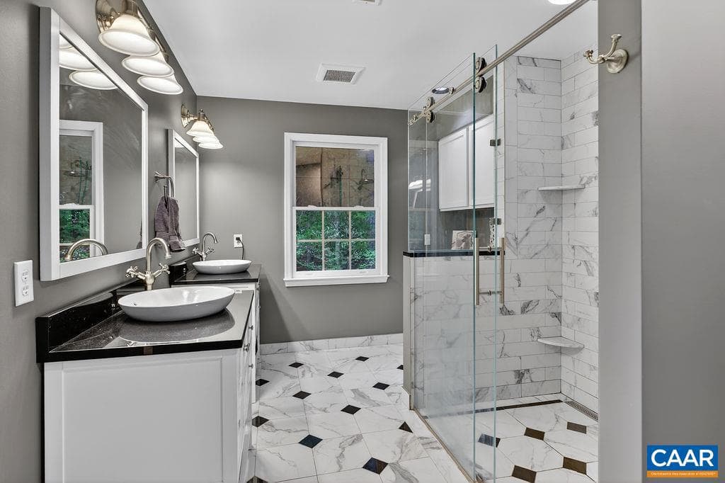 1300 West Leigh Dr photo 29