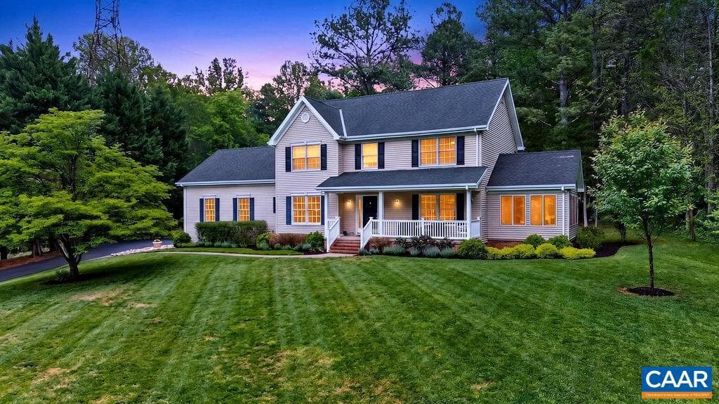 1300 West Leigh Dr photo 4