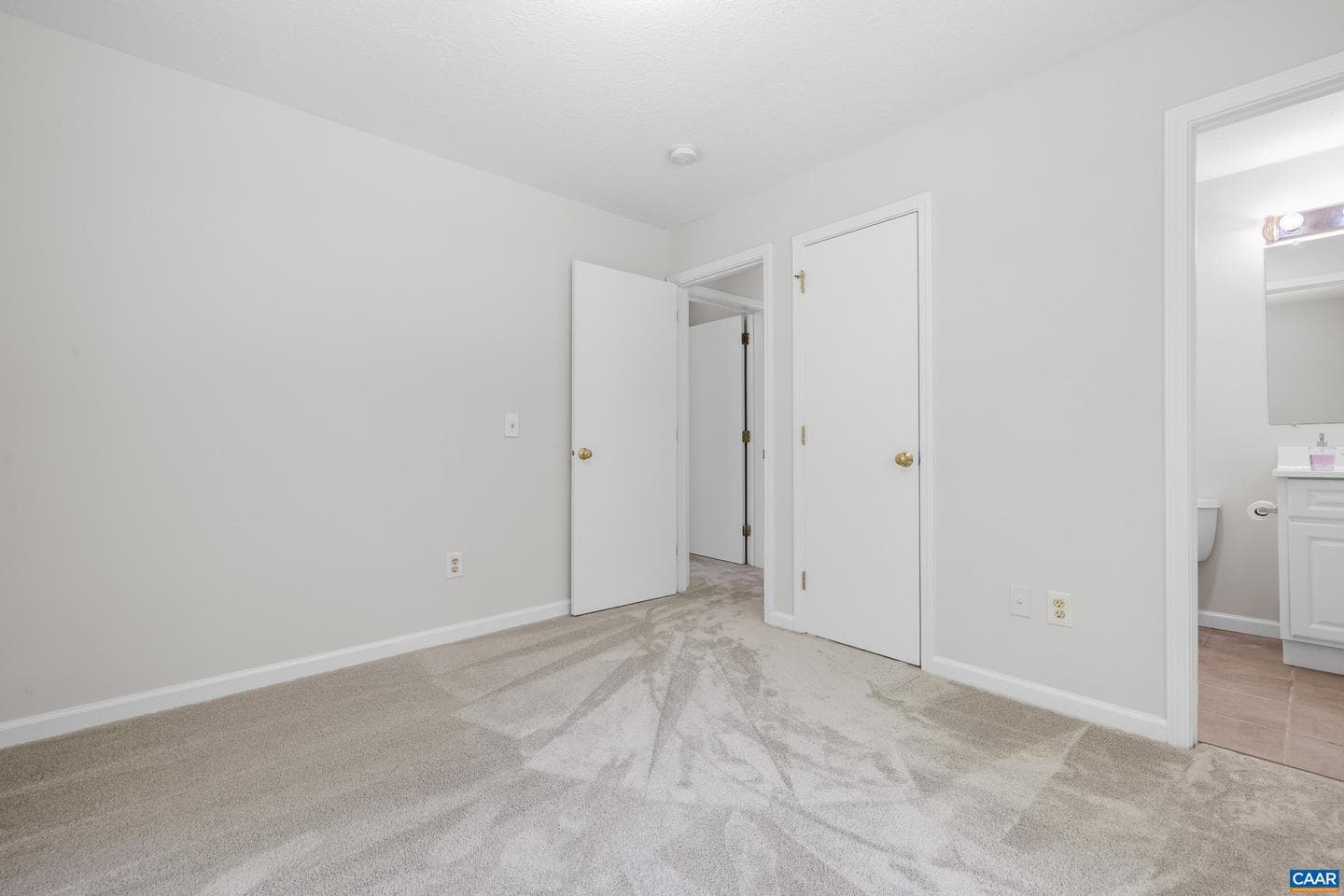 82 Davis Ln photo 15