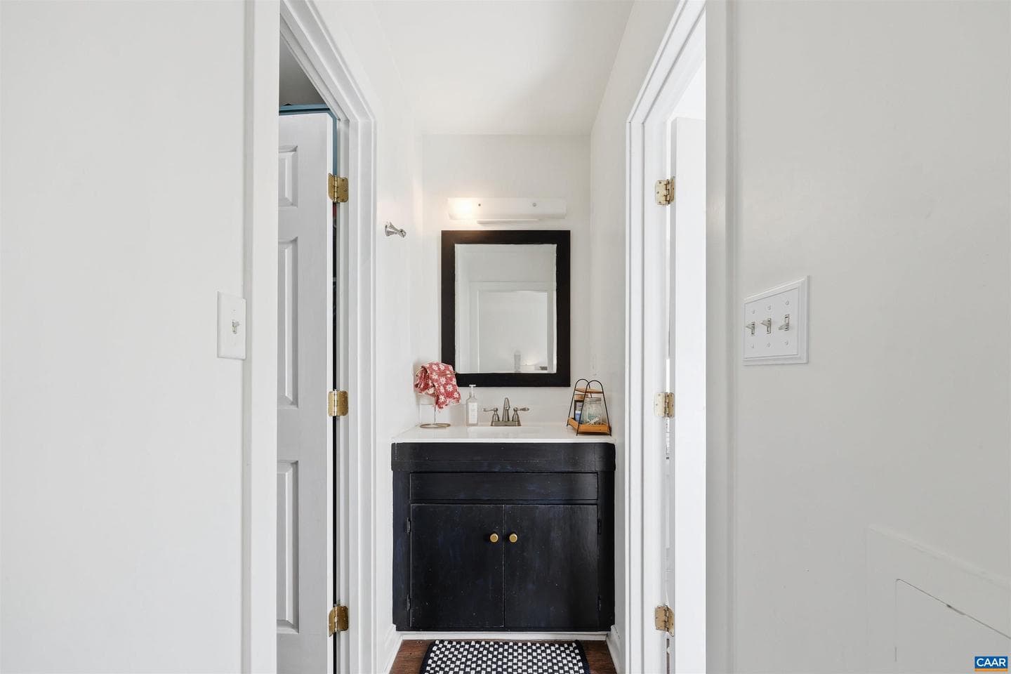 1241 Chatham Rdg photo 23