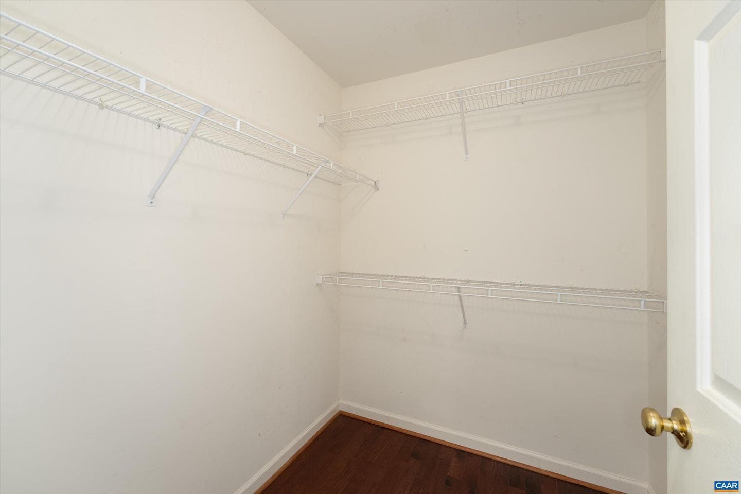 419 Carter Ln photo 31