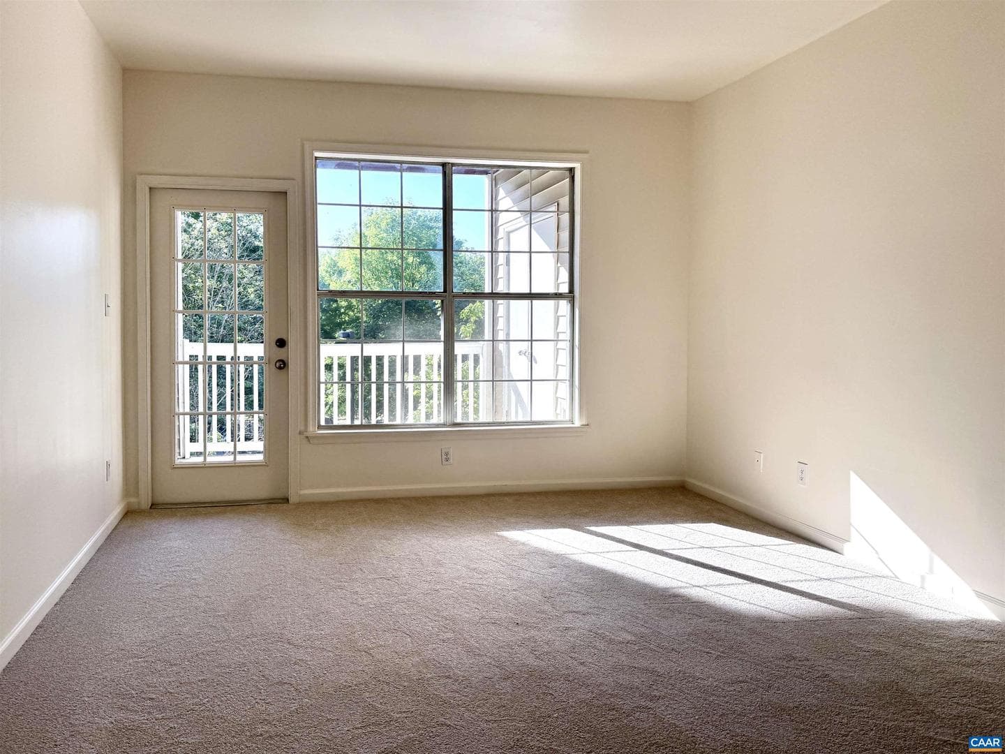 300 Riverbend Dr #2a photo 11