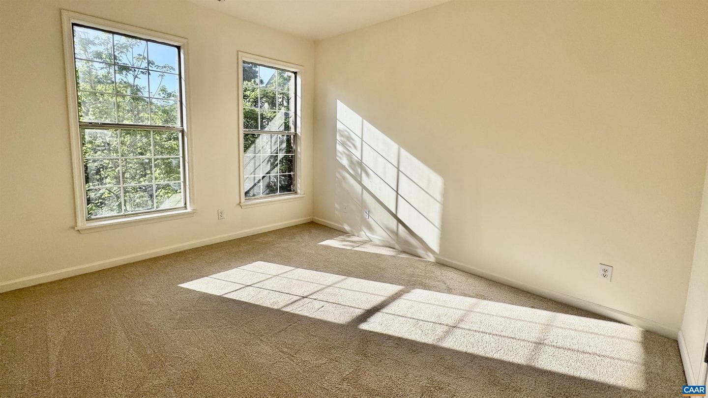 300 Riverbend Dr #2a photo 18