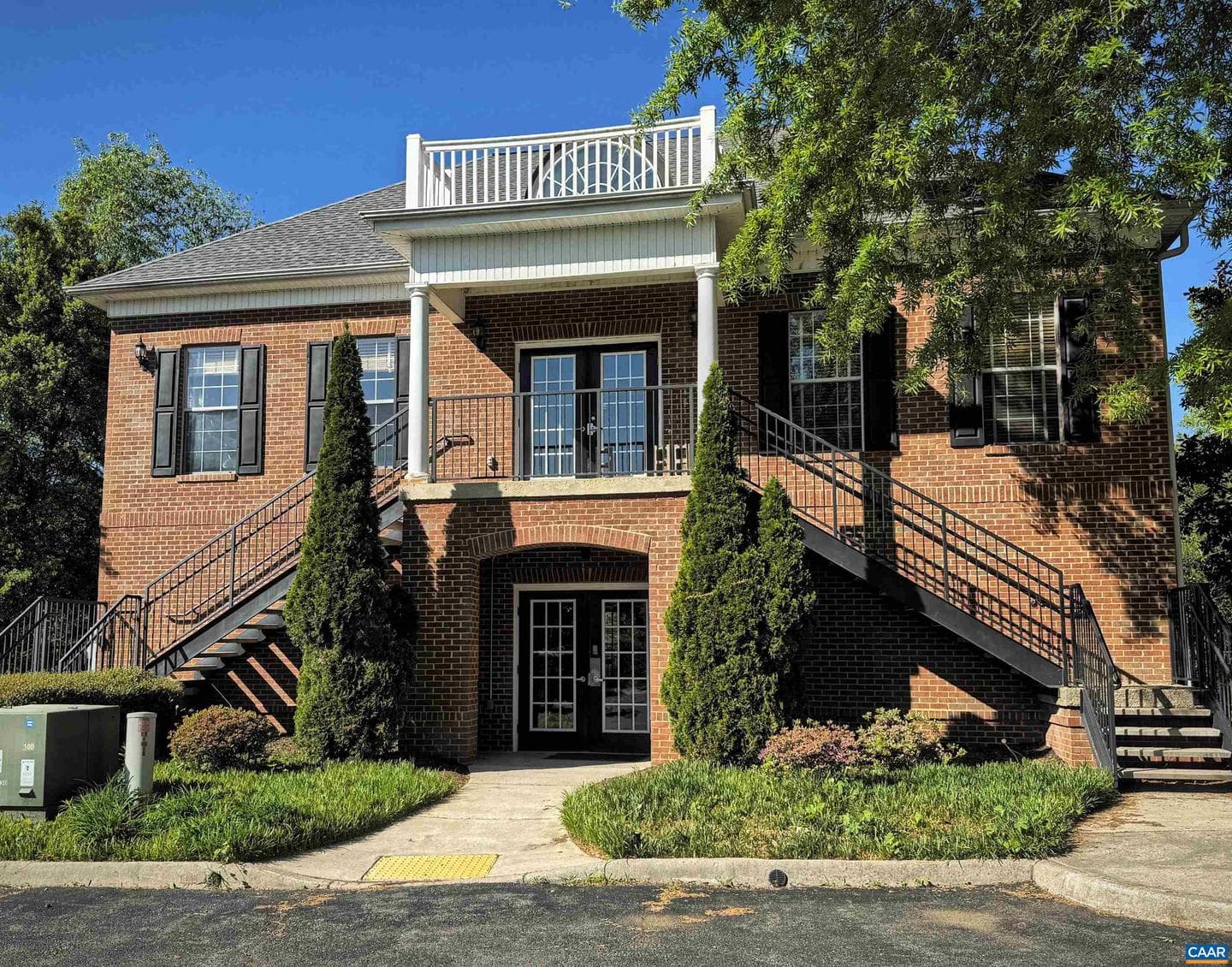 300 Riverbend Dr #2a photo 28