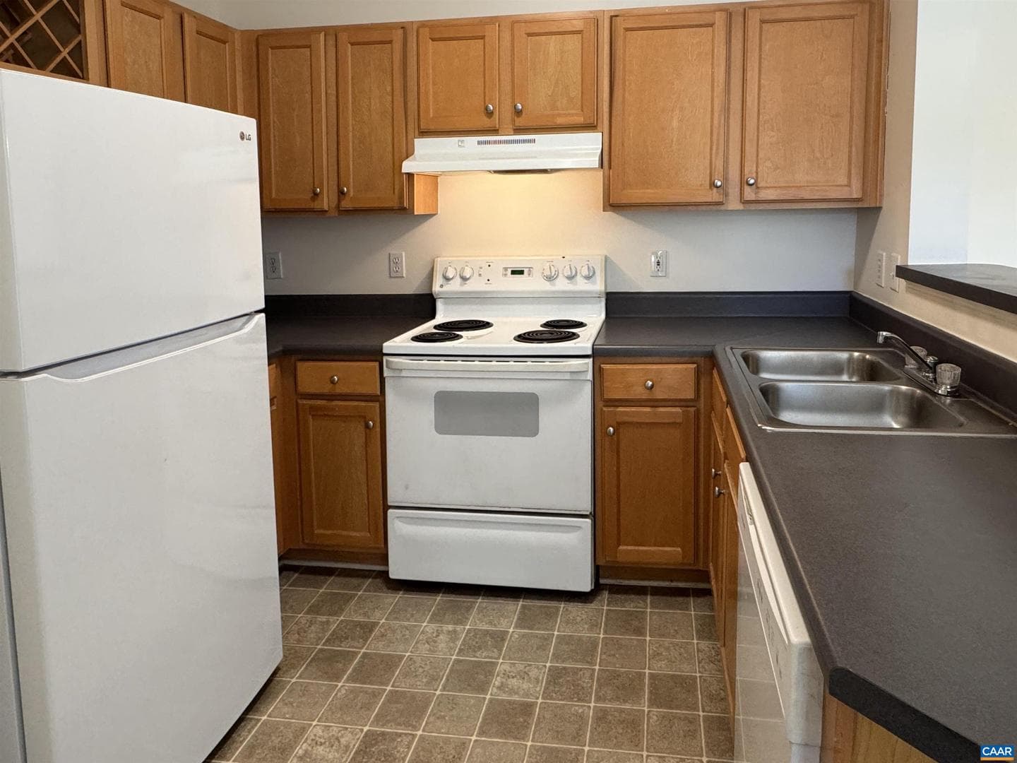 300 Riverbend Dr #2a photo 6