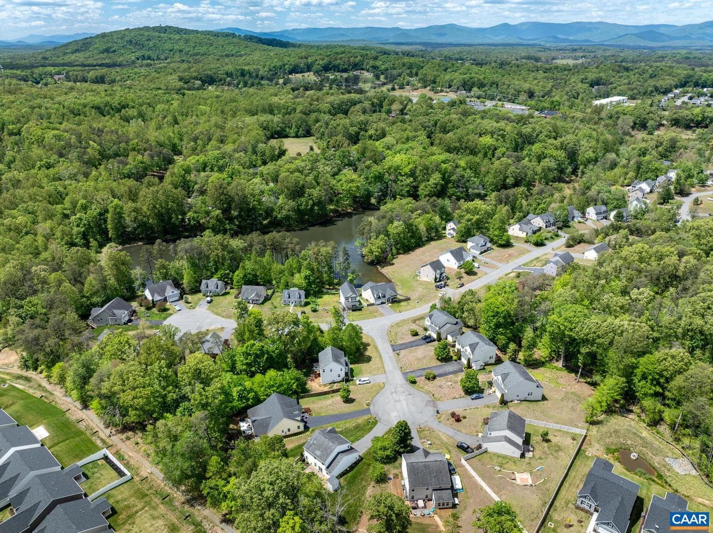 44 Flintstone Ct photo 10