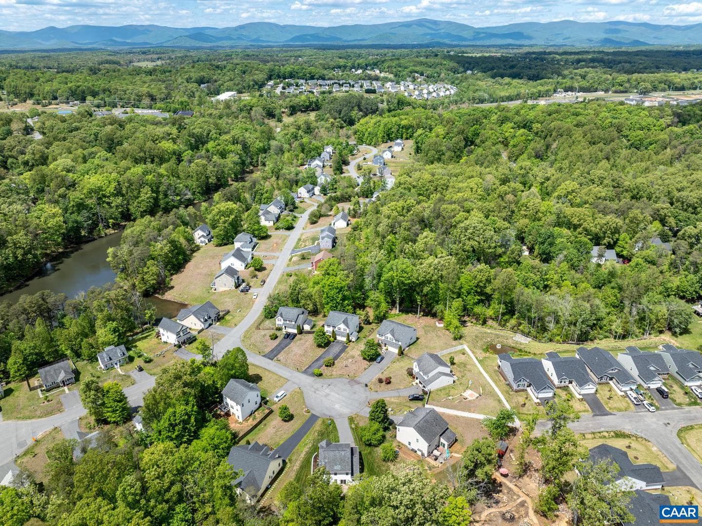 44 Flintstone Ct photo 12