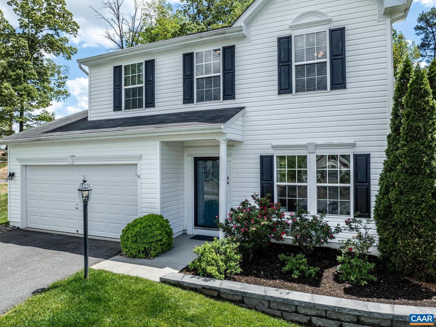 44 Flintstone Ct photo 3