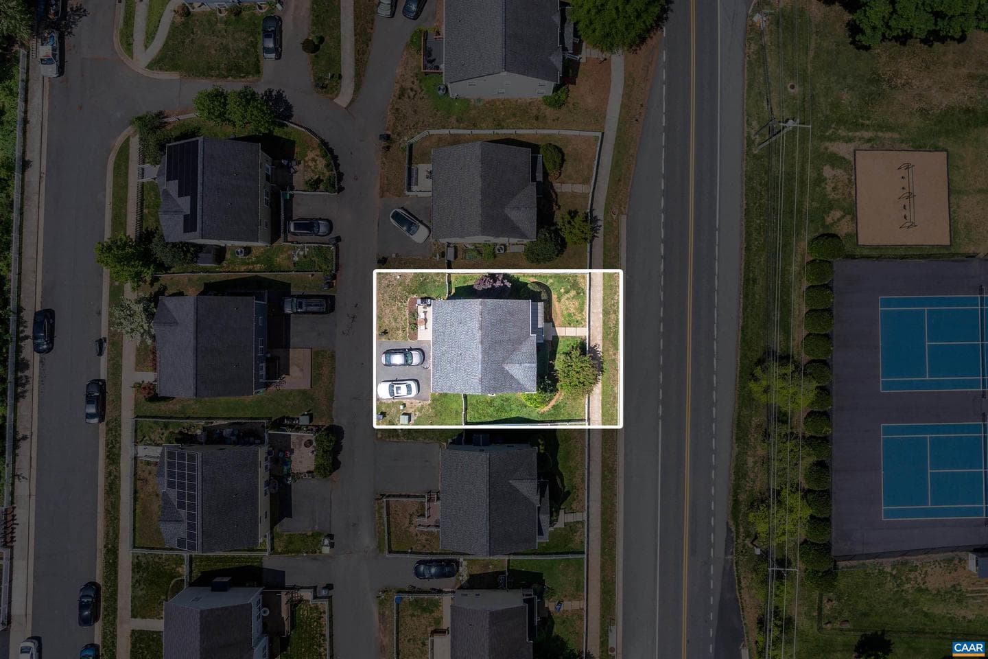 743 Country Green Rd photo 39