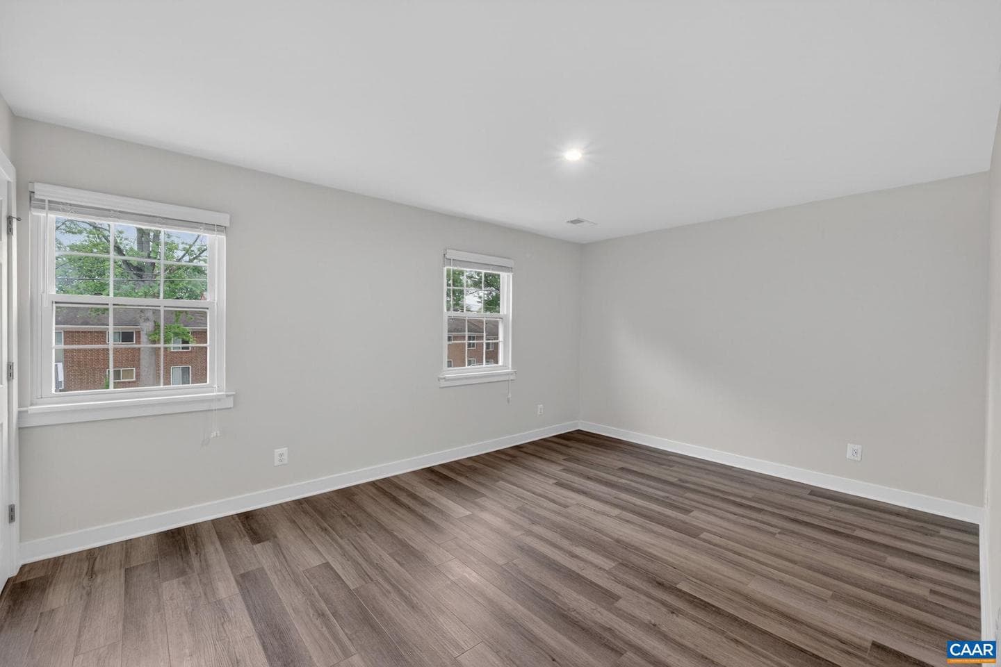 731 Prospect Ave photo 18