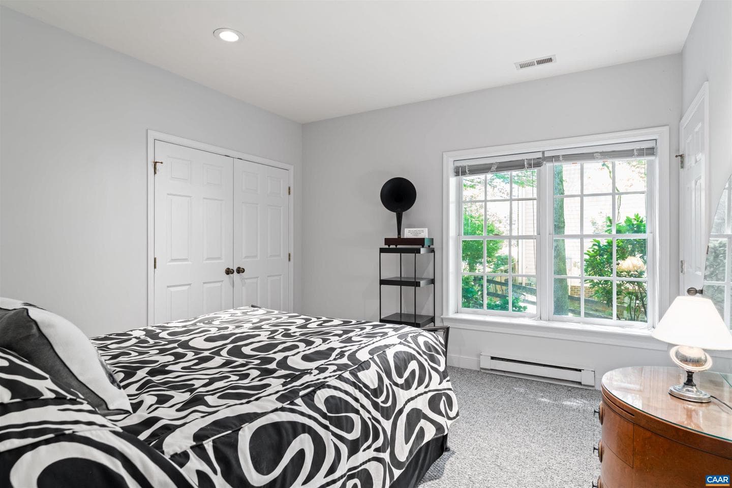 912 King William Dr photo 36