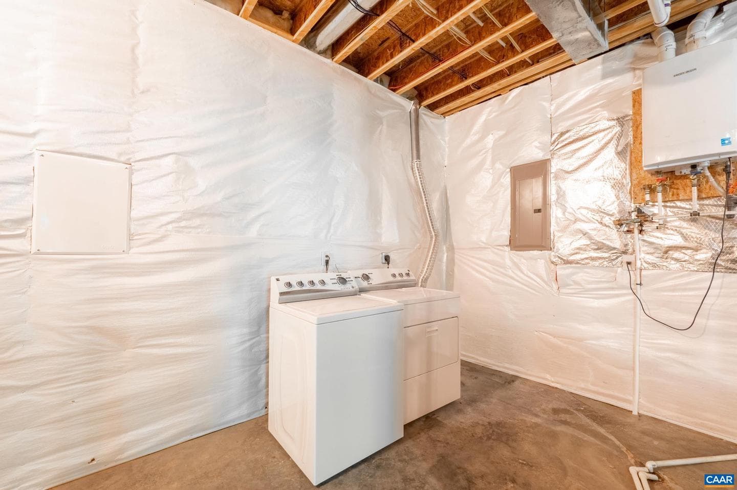 233 Huntley Ave photo 22