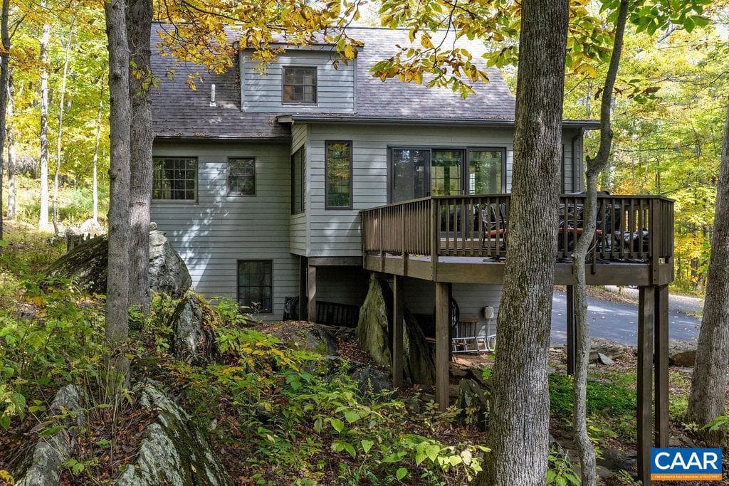 12 Powderhorn Ln photo 4