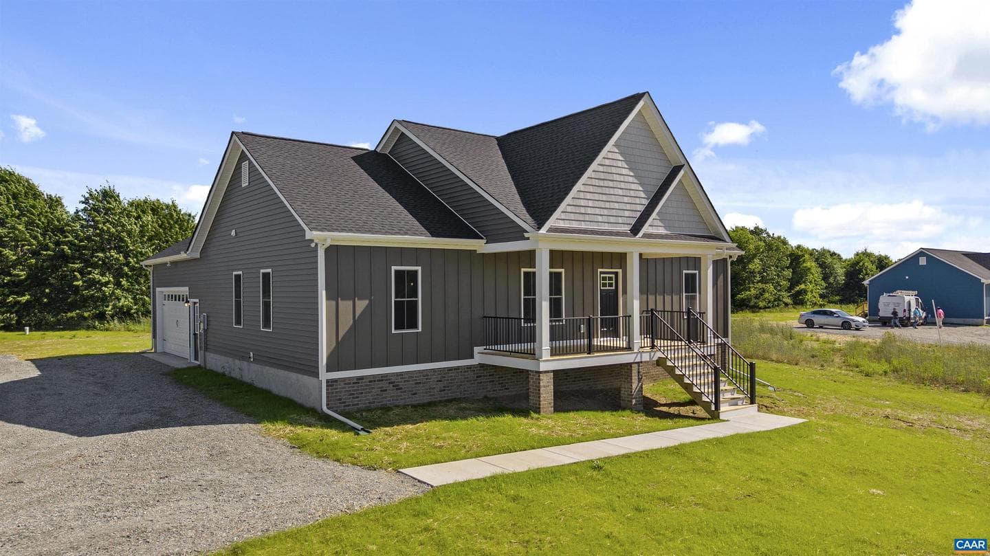 295 Hickory Hollow Ln, Fork Union