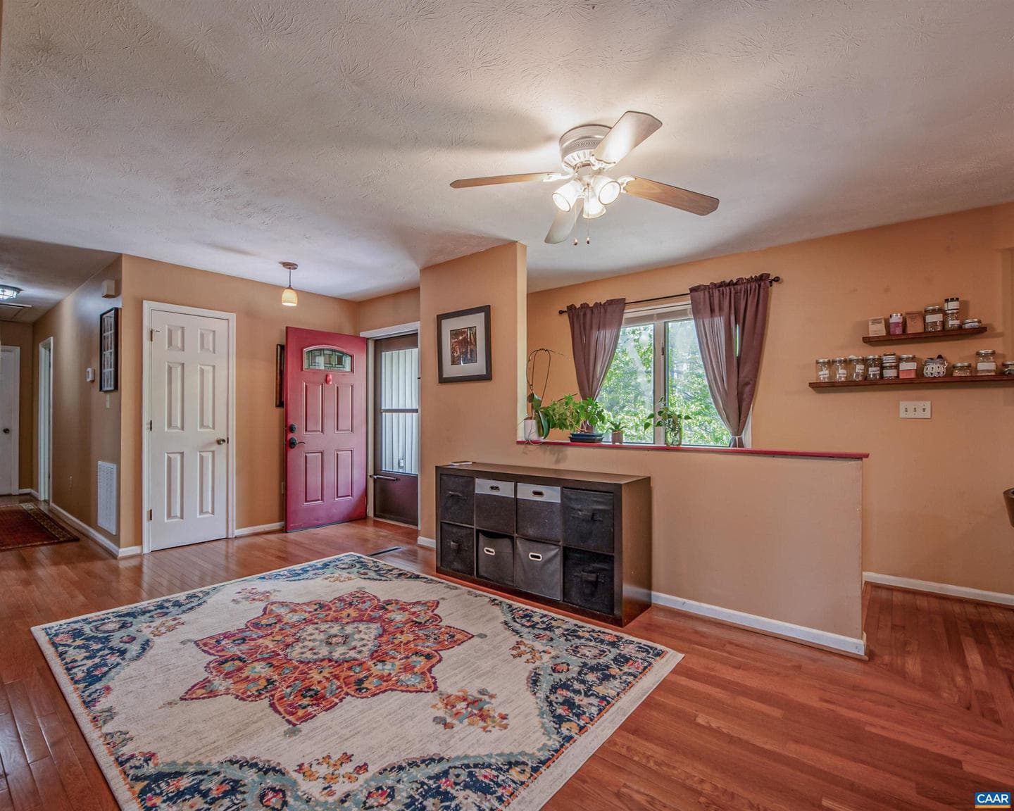124 Azalea Dr photo 6