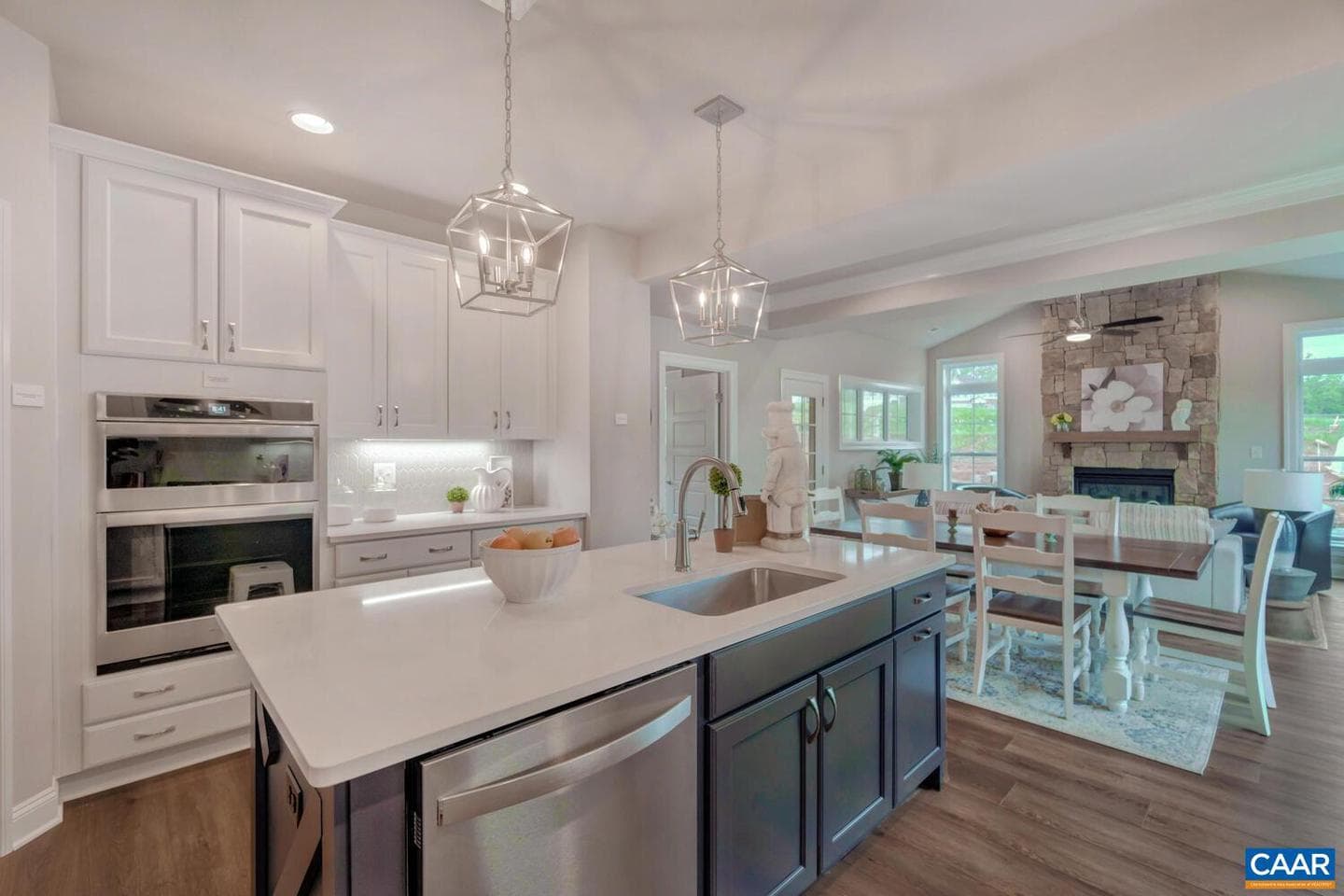 8626 Decerbo Terr photo 11