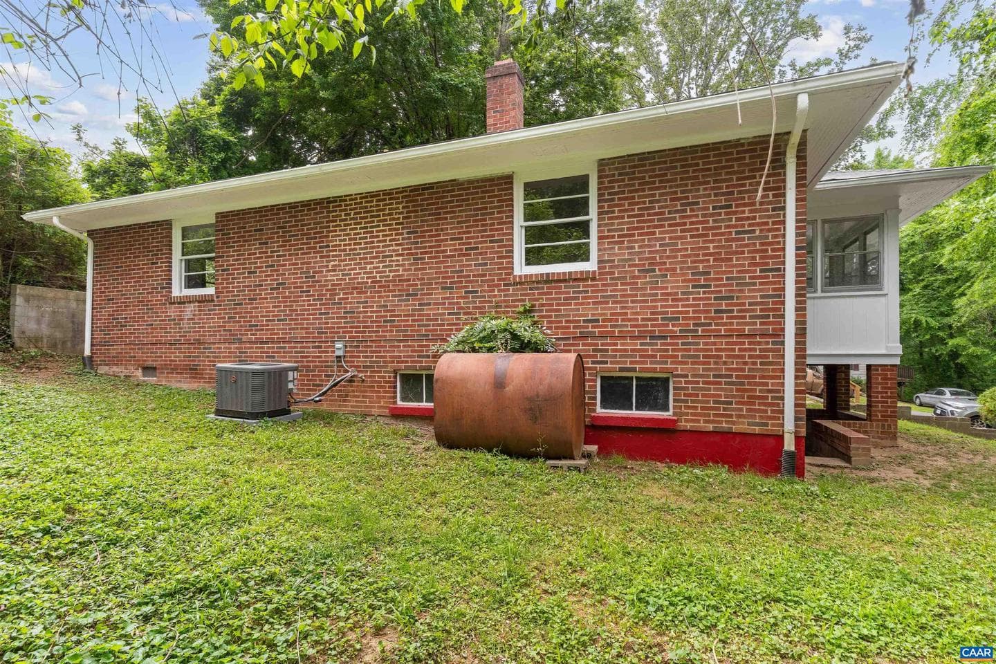 108 Vaughan Dr photo 35