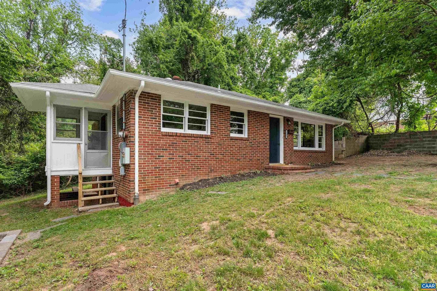 108 Vaughan Dr photo 37