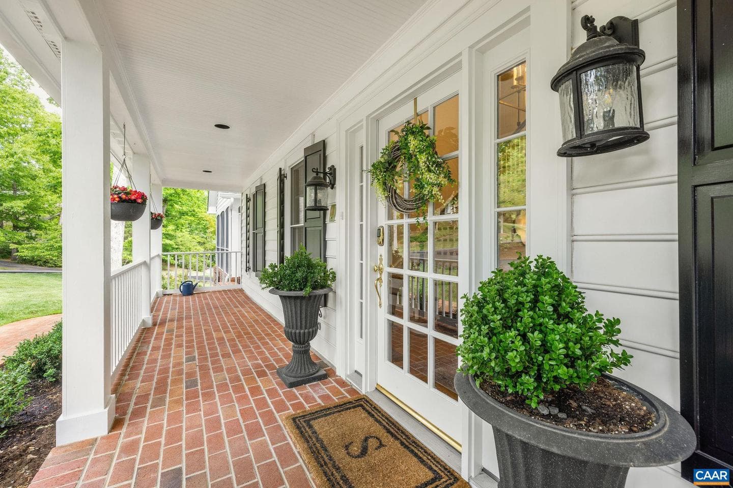1500 Perth Ct photo 6