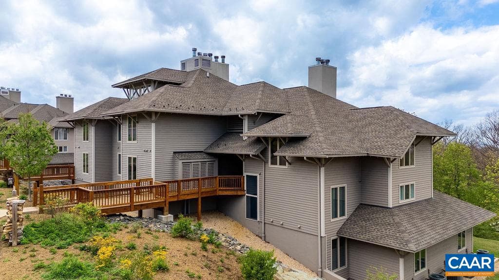 3232 North Ridge Condos