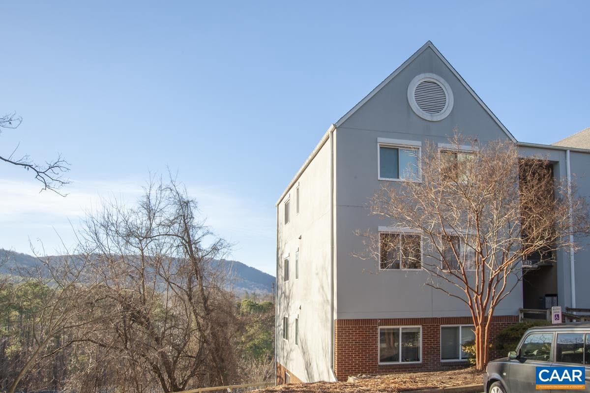 1612 Monticello Ave #a, Charlottesville