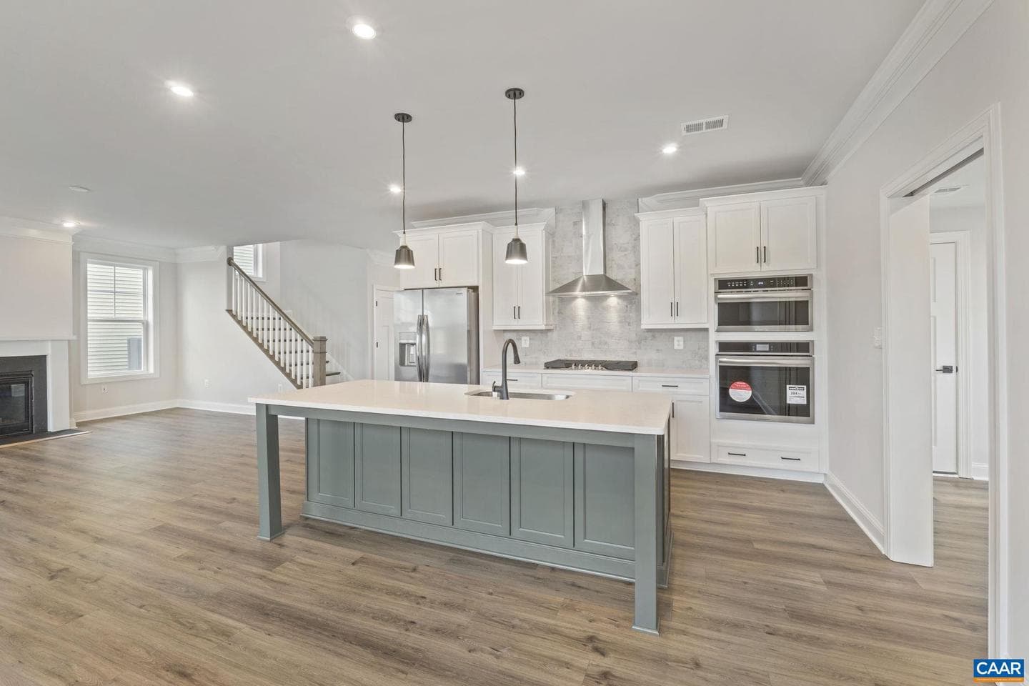 305 Sunbird Ln photo 20