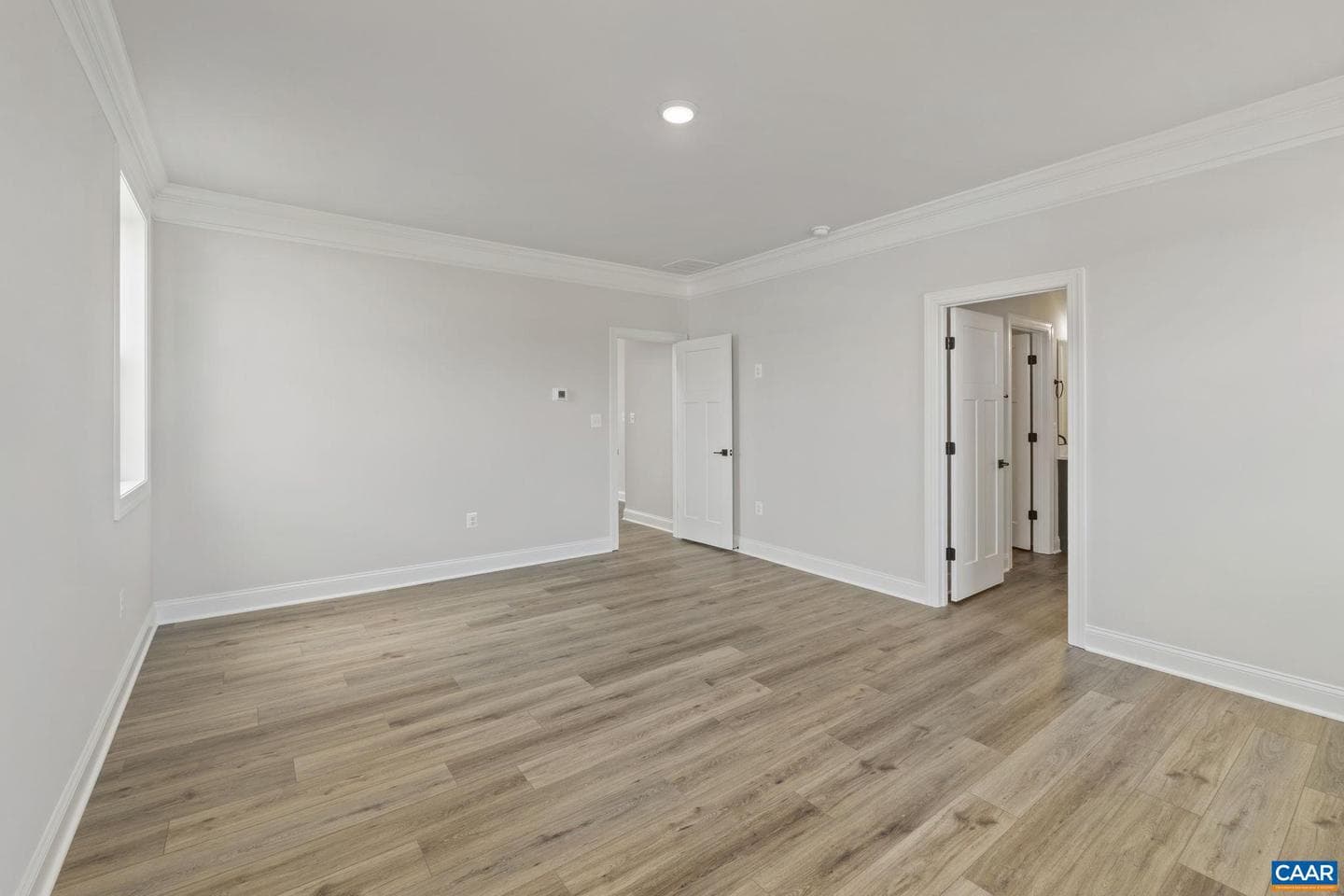 305 Sunbird Ln photo 36