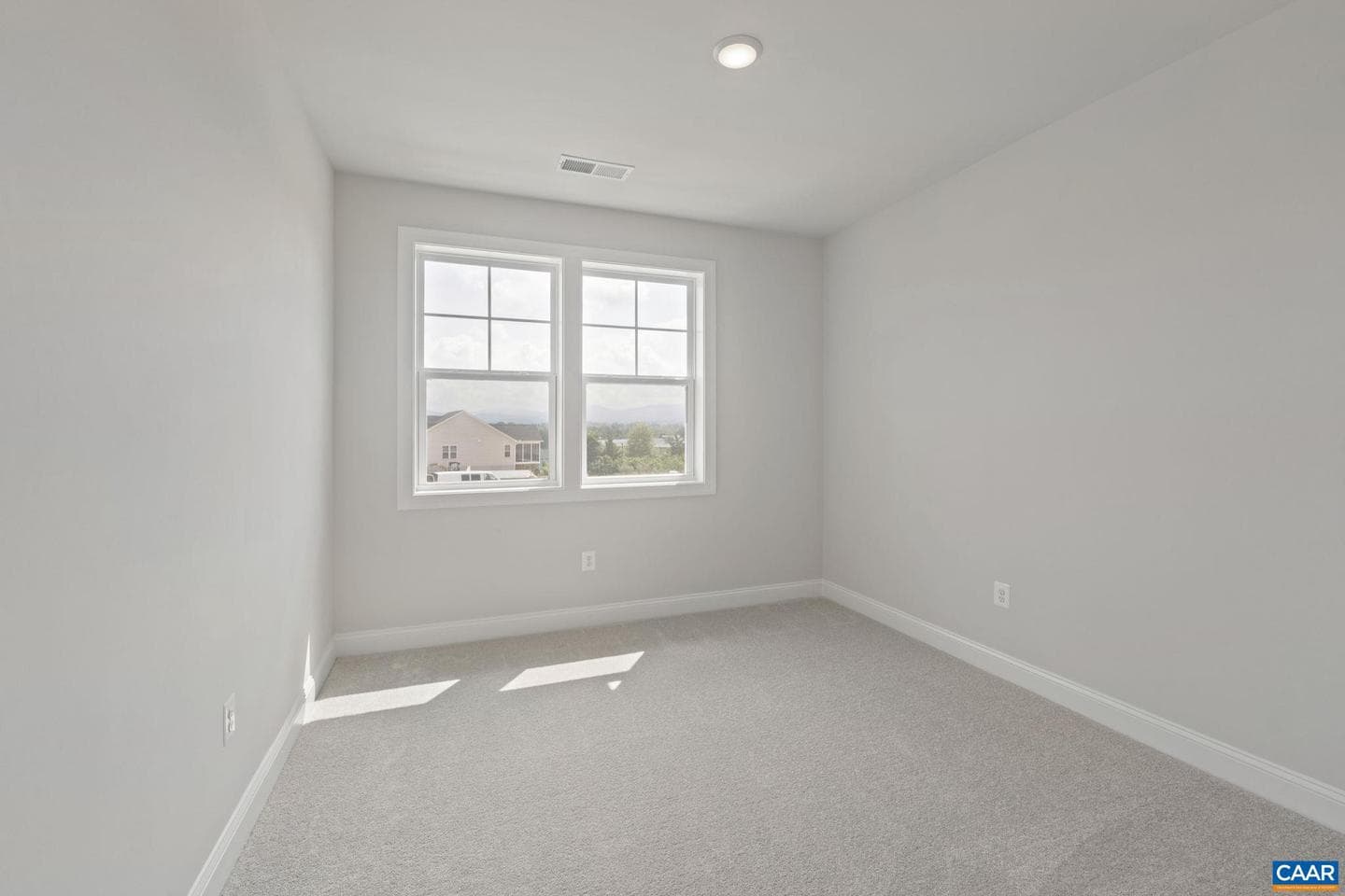 305 Sunbird Ln photo 50