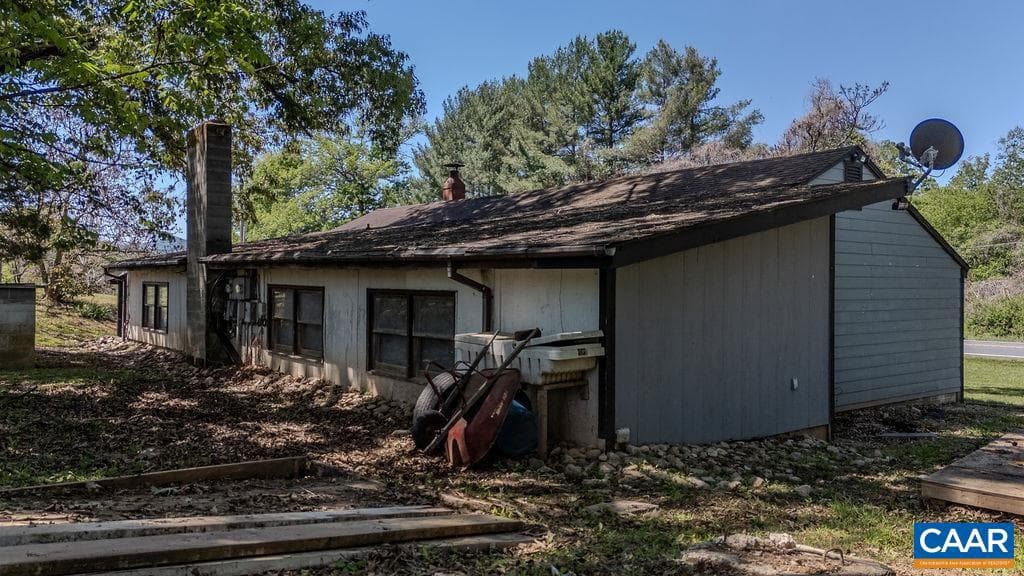 6182 Rockfish Valley Hwy photo 5
