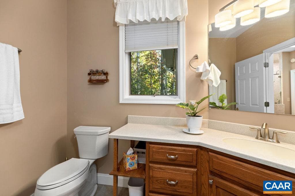 105 Saddleback Knl photo 29