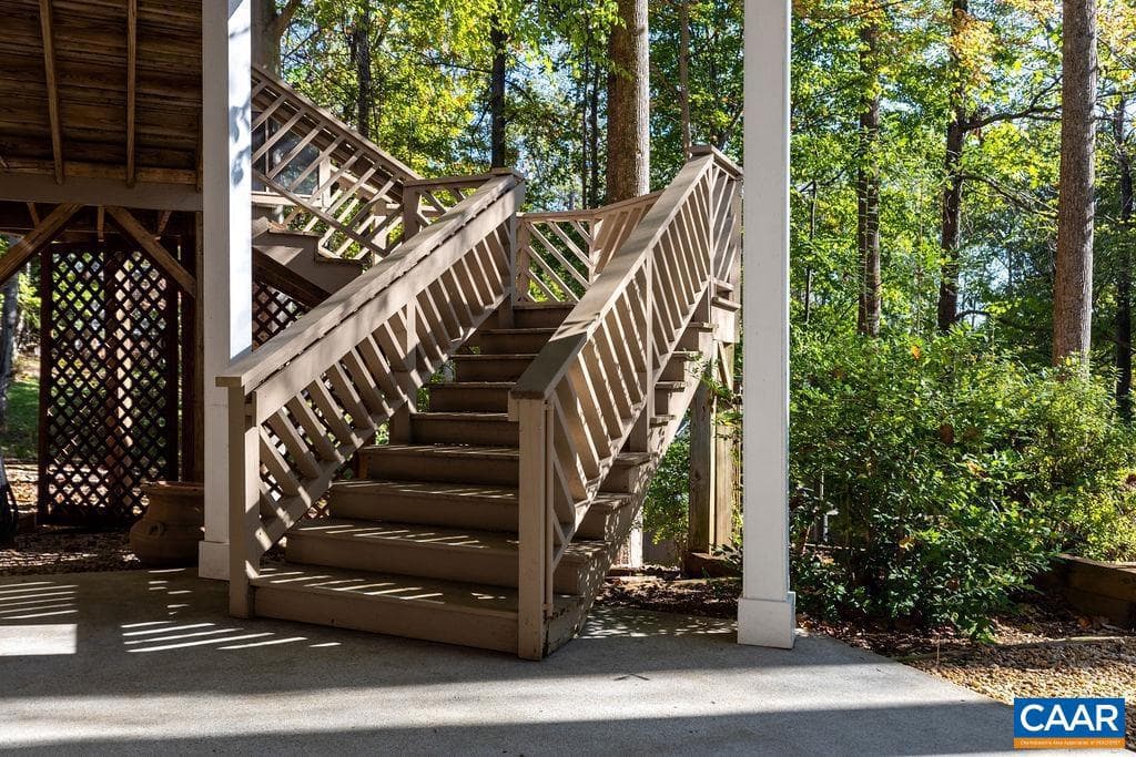105 Saddleback Knl photo 64