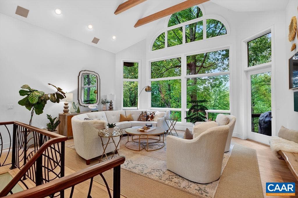 220 Saddleback Knl photo 12