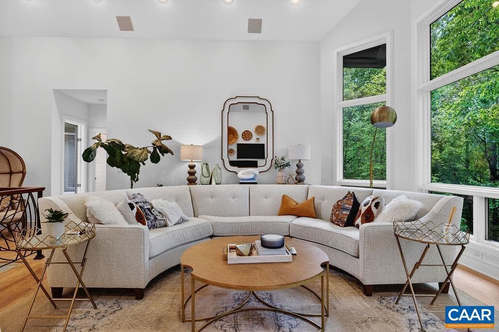 220 Saddleback Knl photo 15